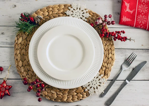 Christmas Table Setting Plate Cutlery Christmas Decorations Light Wooden Table — Stock Photo, Image