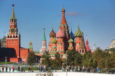 Moskova, Zaryadye Parkı Kremlin manzaralı, 09 / 23 / 17