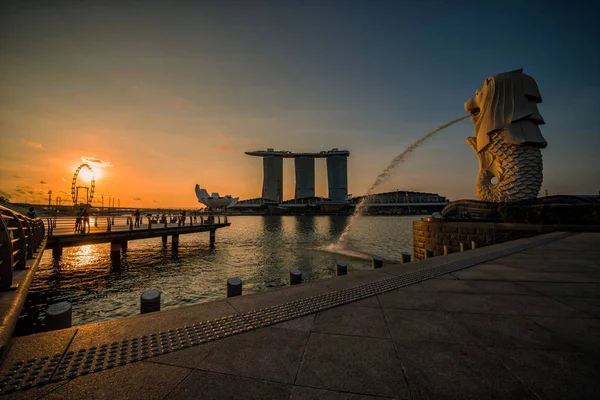 Singapore April 2018 Merlion Statue Fountain Merlion Park Singapore City — Stock Photo, Image