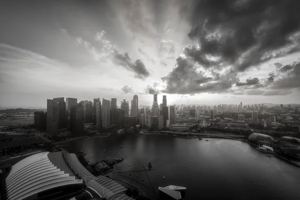 Schwarz Weiß Aufnahme Der Skyline Von Singapur Und Blick Auf — Stockfoto