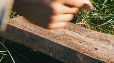 Çekiç adam uzun tırnak eski kurulları kullanılır.