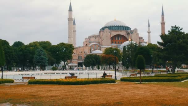 View of world famous Hagia Sophia in Istanbul, Turkey. The religious center of many religions — Stock Video