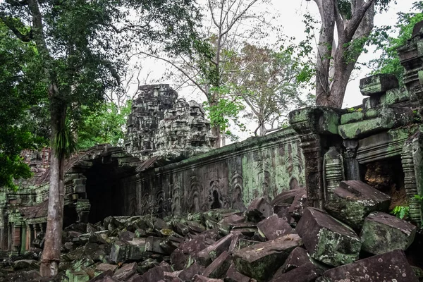 Stone Gate of Angkor Thom in Cambodia, Siem Reap Angkor