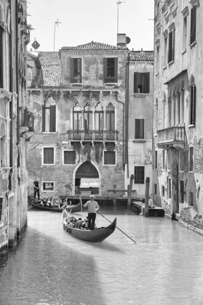 Góndola en Venecia en Italia — Foto de Stock