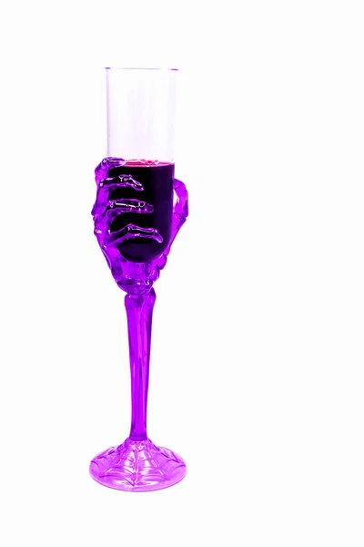 Kühles Weinglas Mit Einem Transparenten Violetten Skelett Des Handgelenks Und — Stockfoto