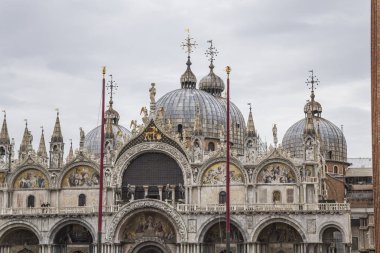 Yağmurlu bir gün. San Marco Katedrali