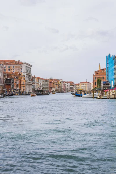 Διάσημο Μεγάλο Κανάλι Της Βενετίας Κατακόρυφα — Φωτογραφία Αρχείου