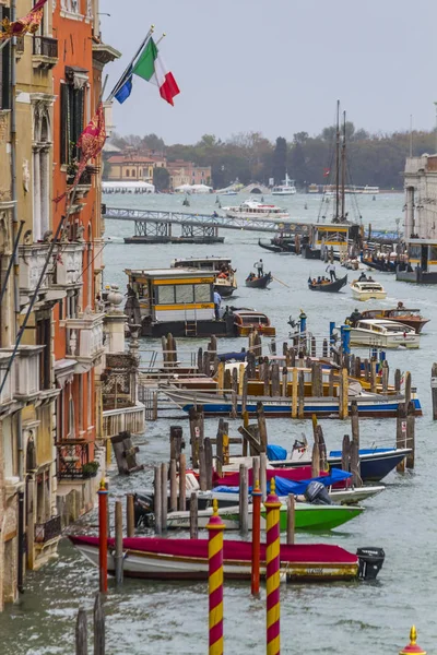 Montón Barcos Gran Canal — Foto de Stock