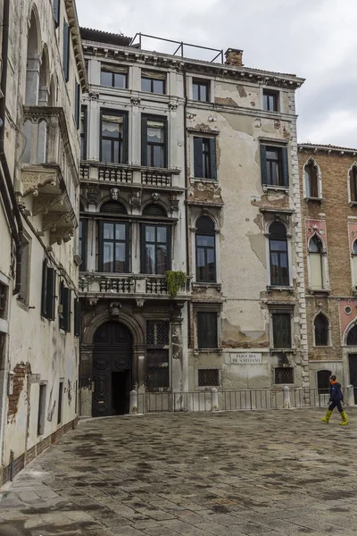 Beige Old Building Venice — Stock Photo, Image