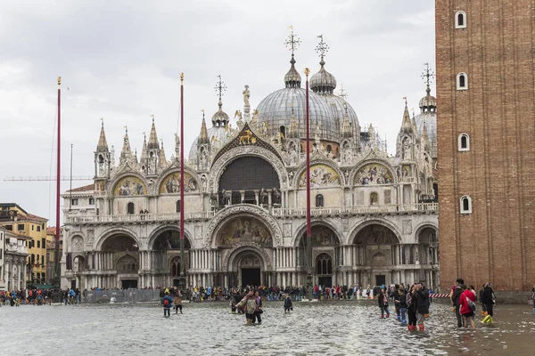 Katedrála San Marco Zaplavené Náměstí — Stock fotografie