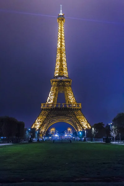 Fények Eiffel Toronynál Párizsban — Stock Fotó