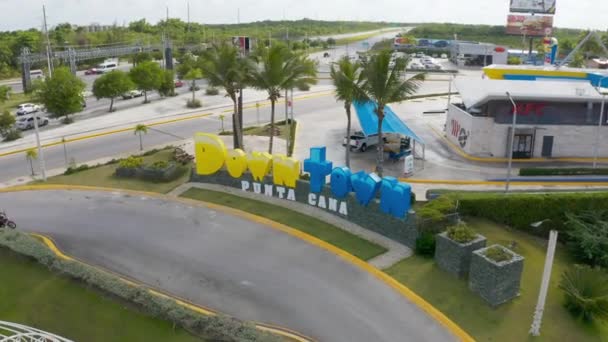 Ovanifrån Punta Cana Dominikanska Republiken Maj 2019 Stadskärna Park Bokstavsnamn — Stockvideo