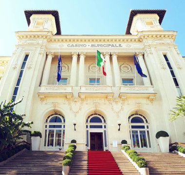 Casino Municipale'ye sanremo şehir merkezinde, İtalya modernist tarzı bina güzel