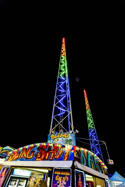 Protaras Cyprus September 2018 Nacht Zicht Naar Reverse Bungee Kermis — Stockfoto