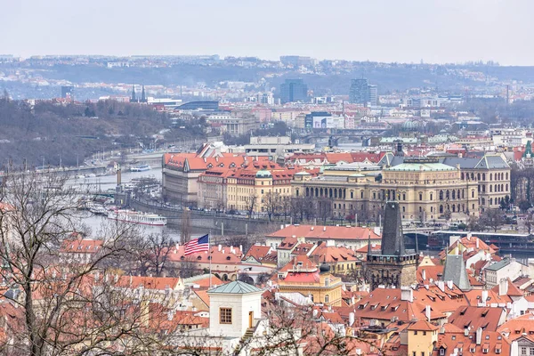 Zataženo Mlhavo Den Letecký Pohled Hliněné Hrnce Střechy Parky Silnice — Stock fotografie