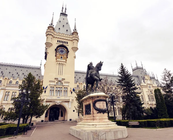 Monument Stephan Grand Palais Culture Iasi Roumanie — Photo