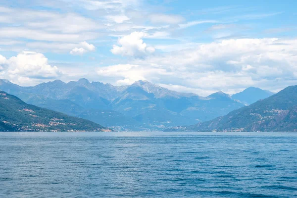 Lago Como Con Montagne Cielo Nuvoloso Vista Bellagio Italia — Foto Stock