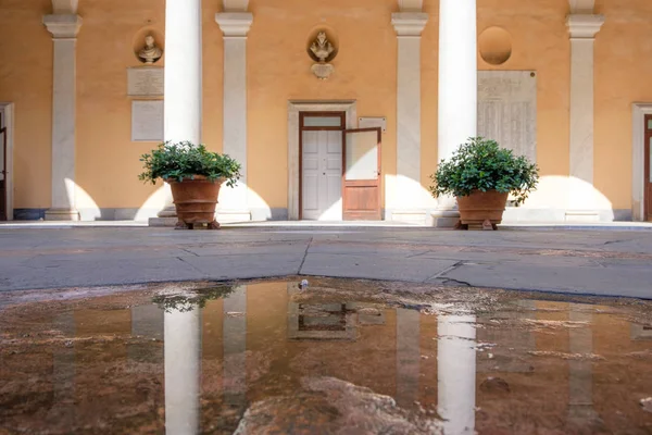 Doria Tursi Palast Hinterhof Abstrakter Blick Von Unten Genua Italien — Stockfoto