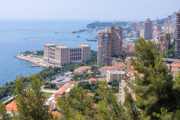 Середземне Море Монако Міста Денному Світлі Гори Фоні Зніміть Яскраве — стокове фото