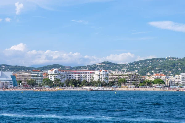 Costa Cidade Cannes Luz Dia Céu Azul Fundo Belezas Francesas — Fotografia de Stock