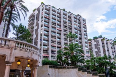 City otel gün batımında. Alttan görüntüleyin. Güzel, Fransa