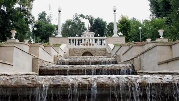 Escaleras Agua Fuente Parque Valea Morilor Chisinau Moldavia — Vídeo de stock