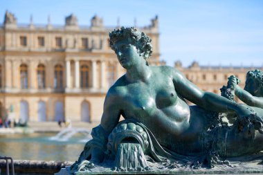 Bronz Heykel Bahçe Versailles Sarayı nda. Paris, Fransa