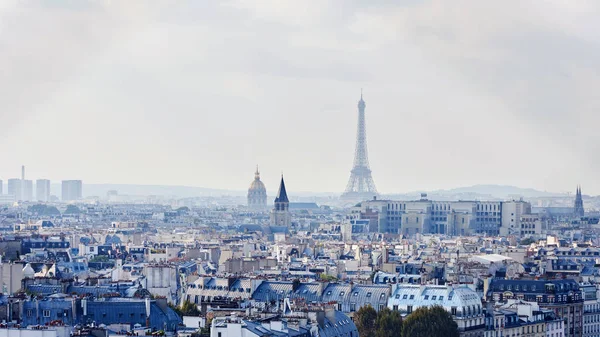 Paesaggio Urbano Parigi Una Giornata Nuvolosa Con Torre Eiffel Sullo — Foto Stock