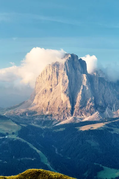 Val Gardena Berg Vid Solnedgången Moln Bakgrund Italien Dolomiterna Skönheter — Stockfoto
