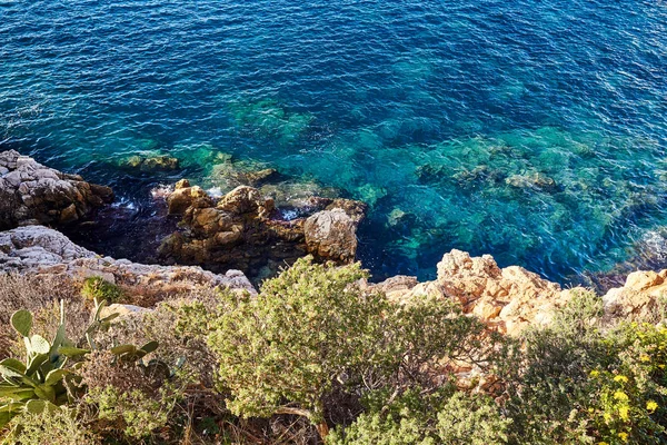 Klippkusten Med Vackert Blått Vatten Nice Frankrike — Stockfoto
