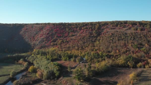 Luchtfoto Drone Uitzicht Orheiul Vechi Heuvels Herfst Moldavië — Stockvideo