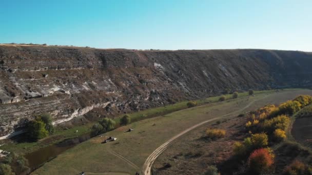 Orheiul Vechi Tepelerde Sonbahar Moldova Hava Dron Görünümü — Stok video