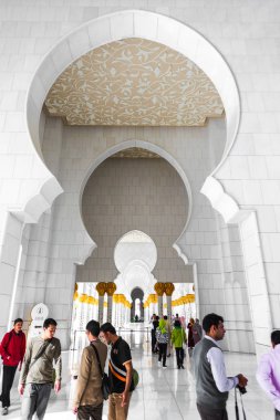 Abu Dabi, Birleşik Arap ünlü Şeyh Zayed Ulu Camii