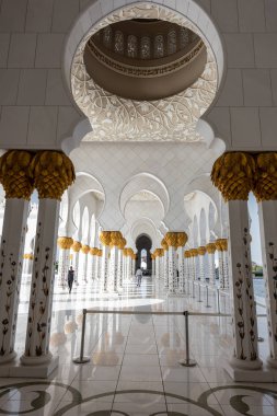 Abu Dabi, Birleşik Arap ünlü Şeyh Zayed Ulu Camii