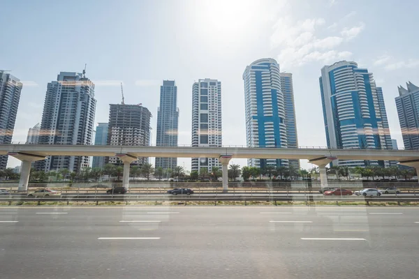 Skyscrapers itt: Dubai, Egyesült Arab Emírségek — Stock Fotó