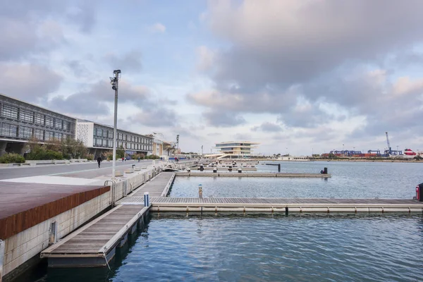 Port Walencja o zachodzie słońca — Zdjęcie stockowe