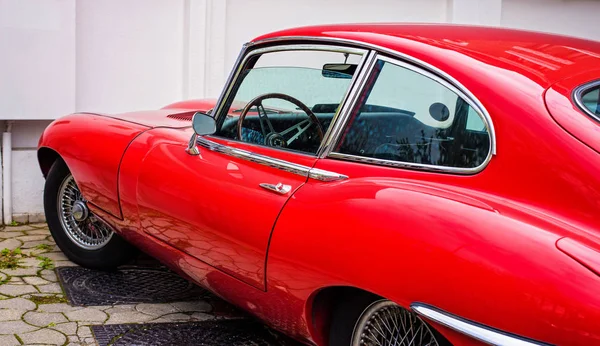 Jaguar rojo tipo porsche e 1.2 — Foto de Stock