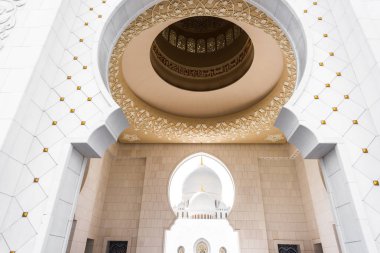 Abu Dabi, Birleşik Arap ünlü Şeyh Zayed Ulu Camii