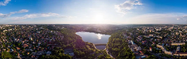 Panorama plano aéreo del parque Valea Morilor al atardecer — Foto de Stock