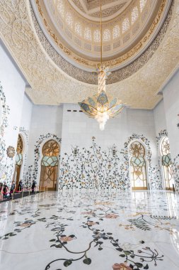 Ünlü O içinde Harika Orta Doğu tarzı süslemeleri