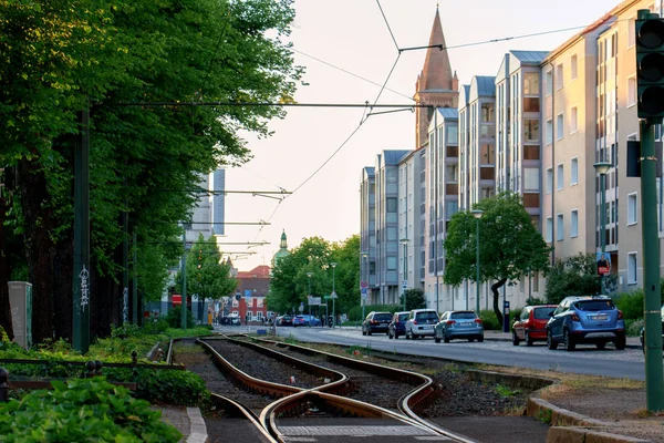 Straßenbahnlinien auf den Straßen der Stadt — Stockfoto