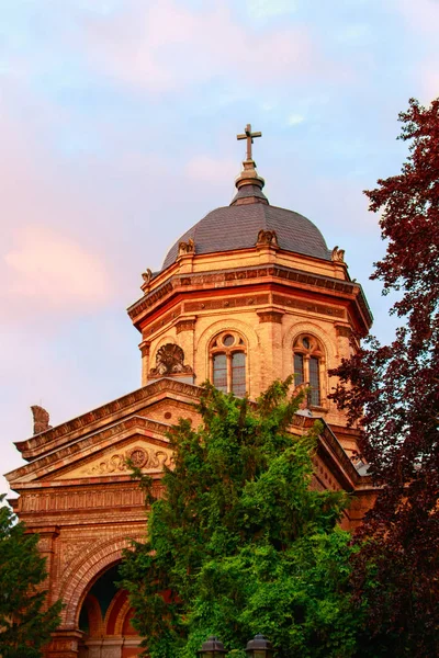 Güney Mezarlığı'ndan Şapel