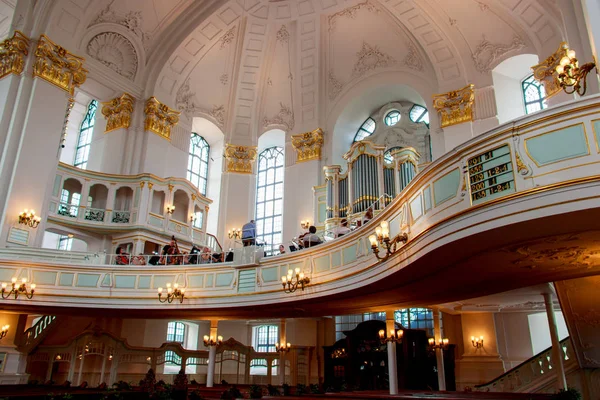 Interieur van de Sint-Michielskerk — Stockfoto