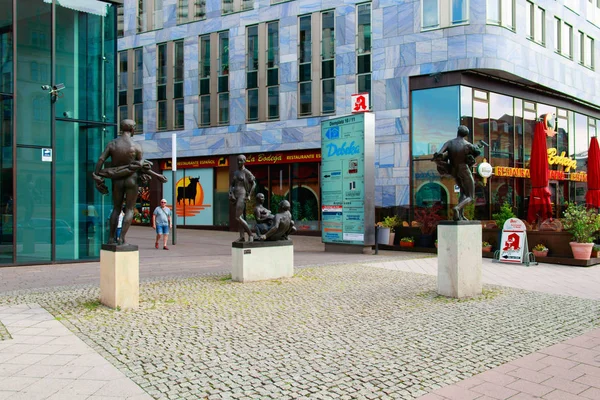 Escultura en la calle Breiter Weg — Foto de Stock