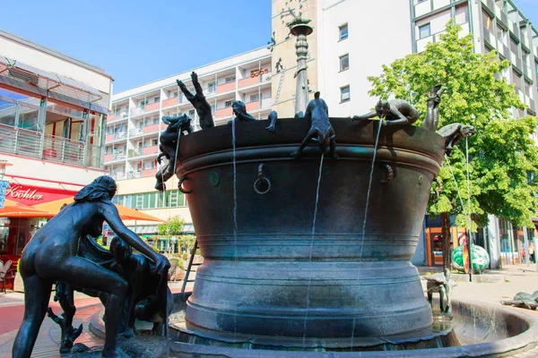 Magdeburg şehrinde Faunenbrunnen çeşme — Stok fotoğraf