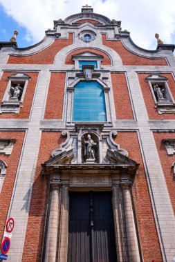 Brüksel 'de klasik dönüm noktası tuğla bina