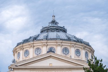 Bucuresti, Romen Athenaeum gelen tarihi bina