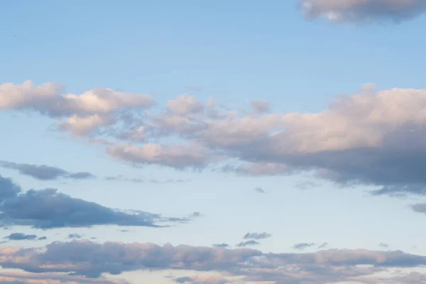 Krásné Pozadí Oblačnou Oblohou Během Dne Kišiněv Moldavsko — Stock fotografie
