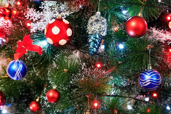 Árbol Navidad Con Iluminación Juguetes Chisinau Moldova — Foto de Stock