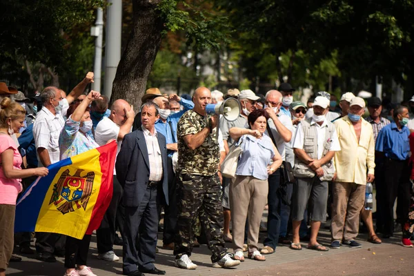 Chisinau Moldova Julho 2020 Pessoas Ativistas Protestando Frente Parlamento Usando — Fotografia de Stock